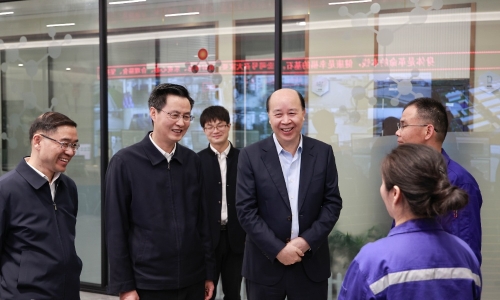 嘉兴市委书记陈伟莅临爱游戏全站app官方网站恒翔调研