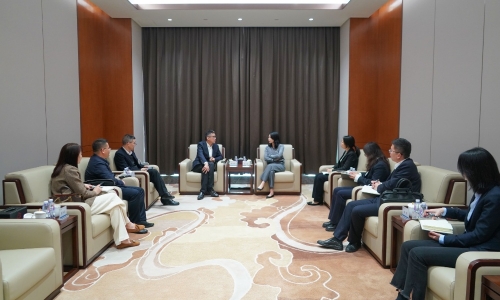 中国银行嘉兴分行行长娄永海莅临爱游戏全站app官方网站调研