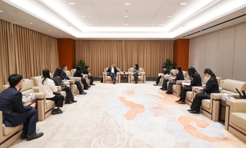 中信银行杭州分行党委书记、行长单国民莅临爱游戏全站app官方网站调研